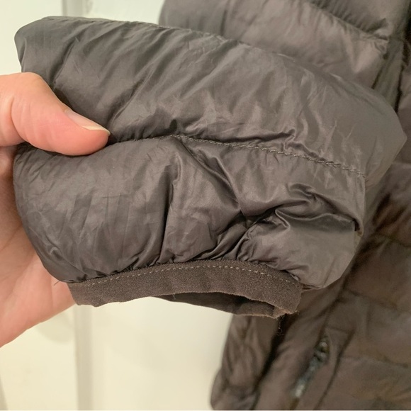 Women’s Tumi Pax Down Puffer Packable Jacket Size Medium Outerwear Lightweight - Picture 5 of 16